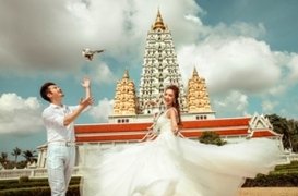 泰国婚纱套系_泰国传统婚纱服饰图片